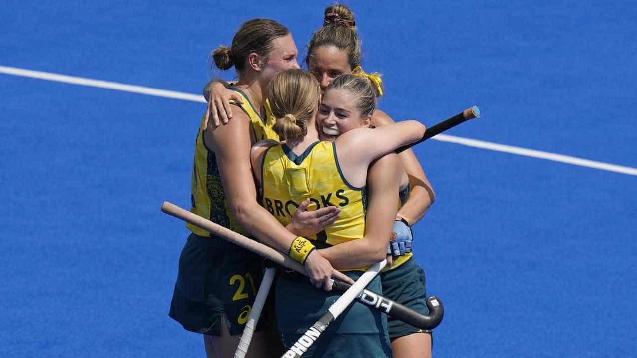 Hockeyroos' triple treat ousts US, earns quarters berth