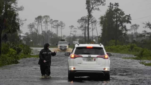 Tropical storm Debby soaks northern Florida, killing 6