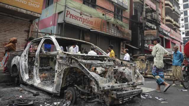 Travellers warned to avoid Bangladesh as unrest spreads