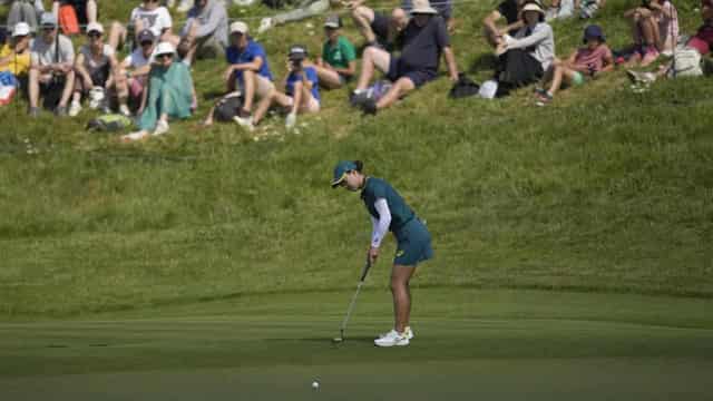 Minjee Lee's Olympic bid stutters at Le Golf National