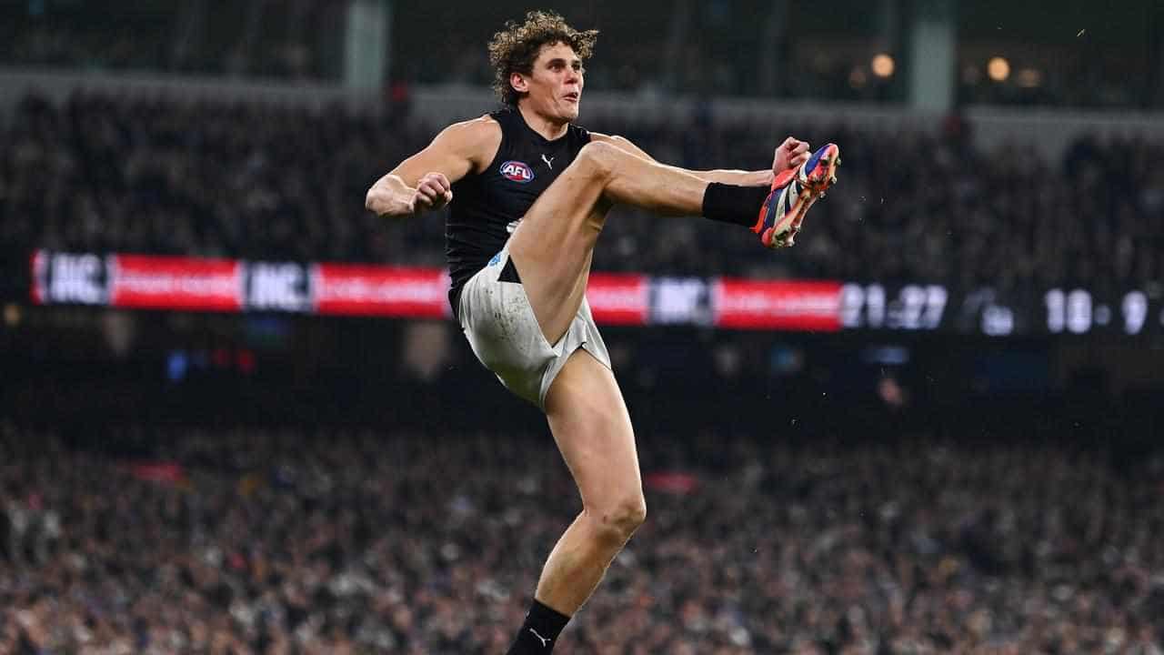 Blues coach Voss defends spearhead Charlie Curnow