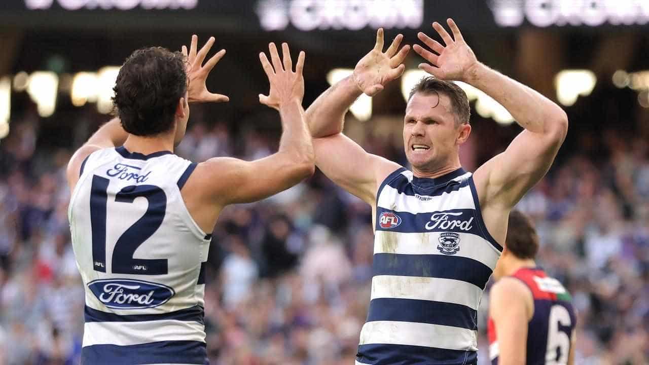 Dangerfield stars as Cats pip Dockers in Perth