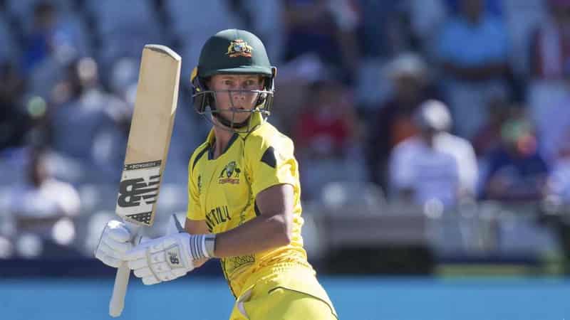 Aussie trio's Hundred hopes over but Lanning fights on