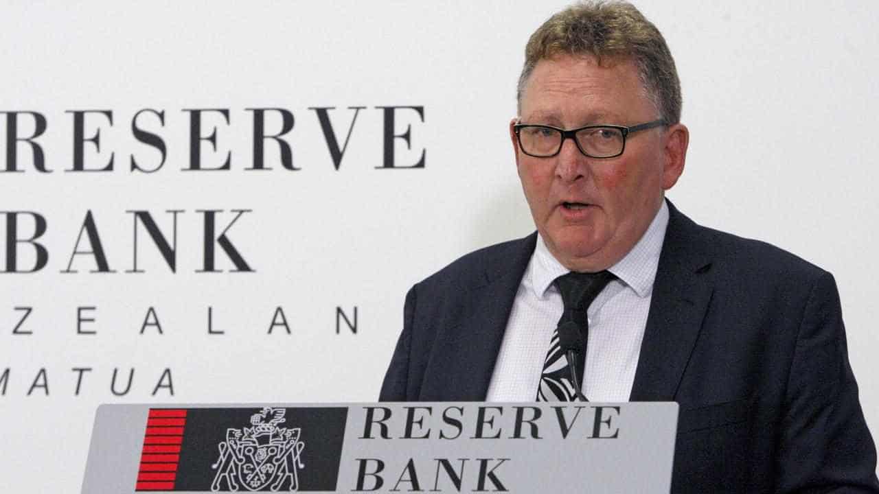 Fresh recession fears in NZ as central bank cuts rates