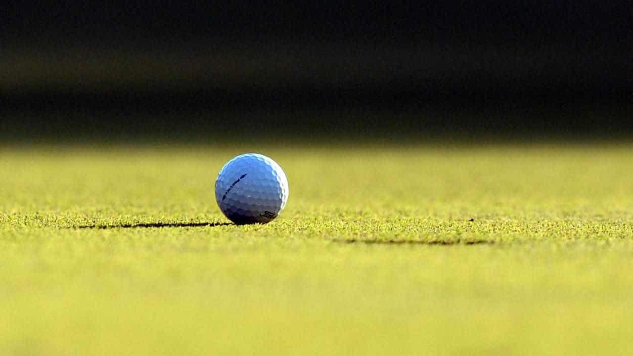 NSW golfer holds one-shot lead after PNG third round