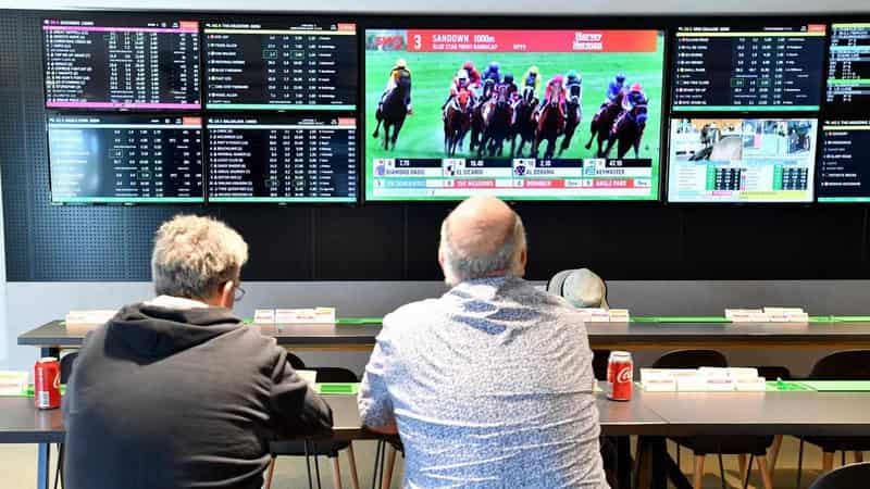 Status quo 'unacceptable' on gambling adverts, PM says