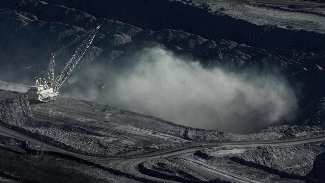 Bid to block coal mine digging deeper for longer fails