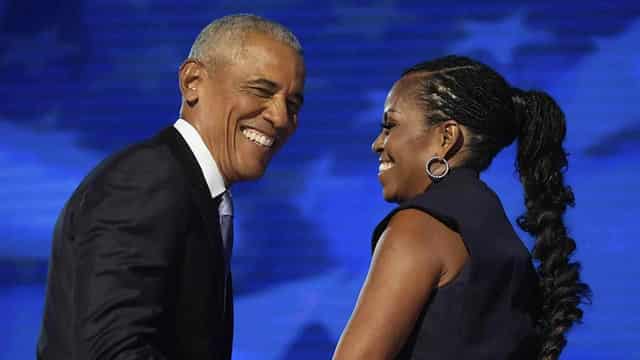 'Ready for new chapter': Obamas rouse crowd for Harris