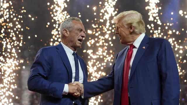 RFK Jr joins Trump at rally after dropping out of race