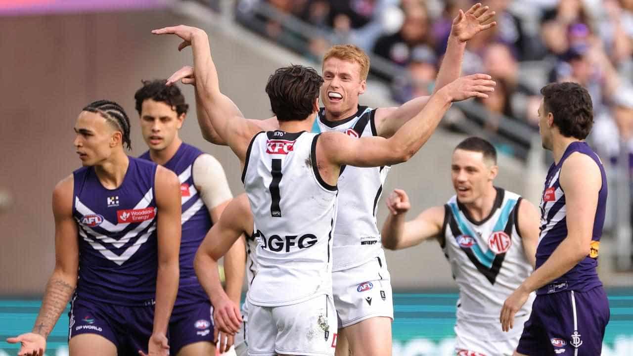 Dockers miss out on finals again, Port secure second