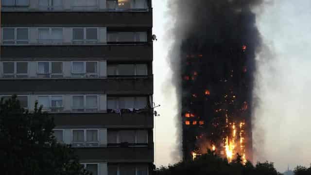 'Dangerous' building cladding used despite fire risks