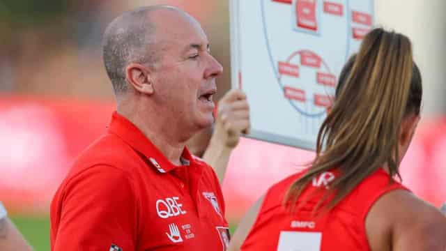 Swans AFLW coach 'baffled' by Bulldogs fixture clash