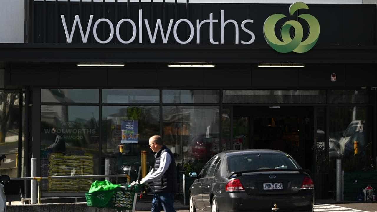 Woolies registers big profit discount, says prices down