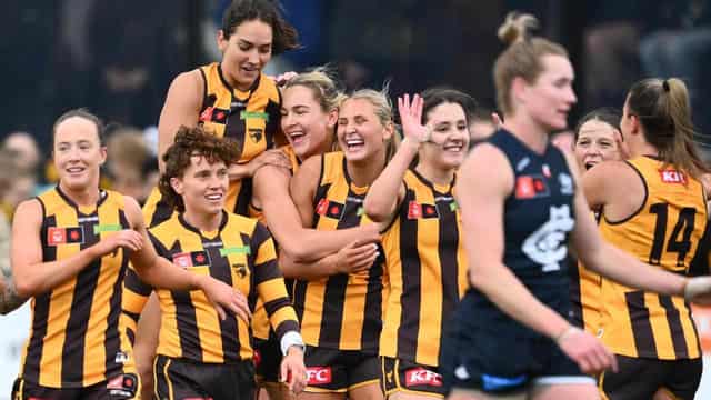 Hawks beat Carlton for strong AFLW start