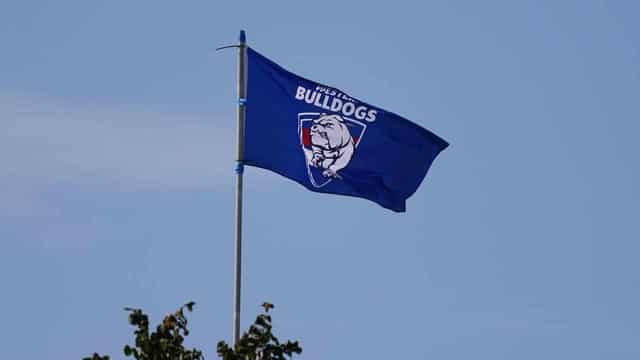 Bulldogs, AFL mourn death of 'Gentleman John' Schultz