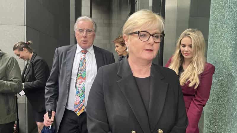 Senator 'needs to nail Higgins' lie', trial told