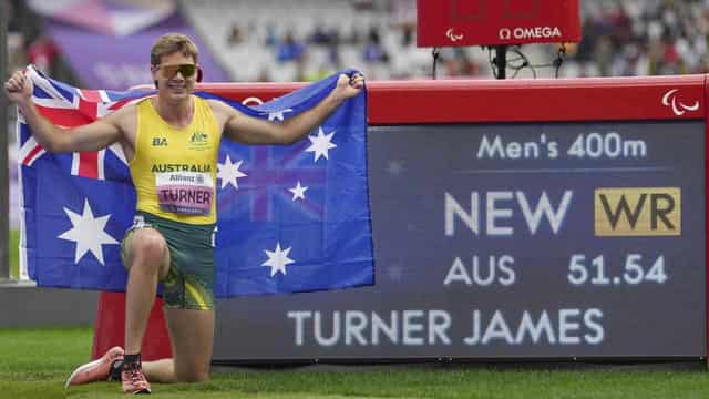 James Turner conquers glandular fever to get 400m gold