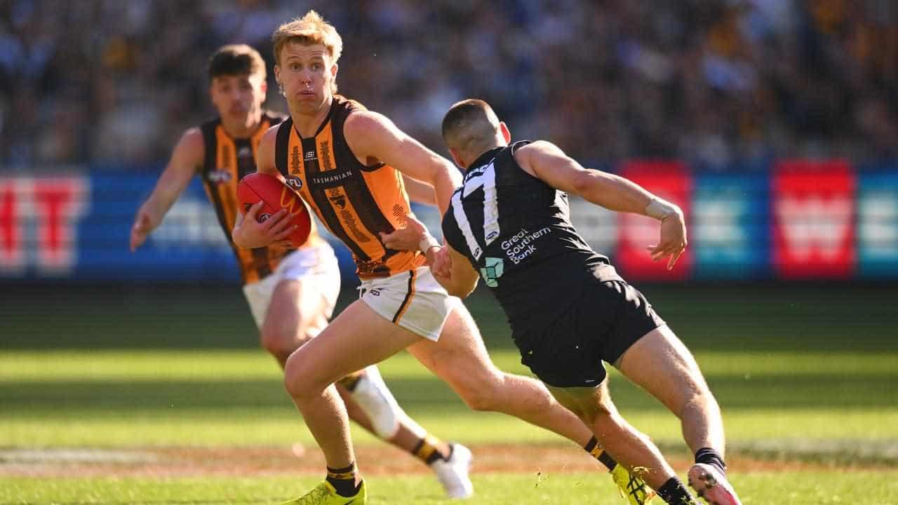 Hawk Mackenzie hamstrung for AFL final against Bulldogs