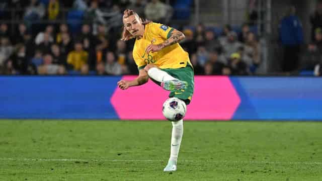 Socceroos tread 'fine line', seek quick response