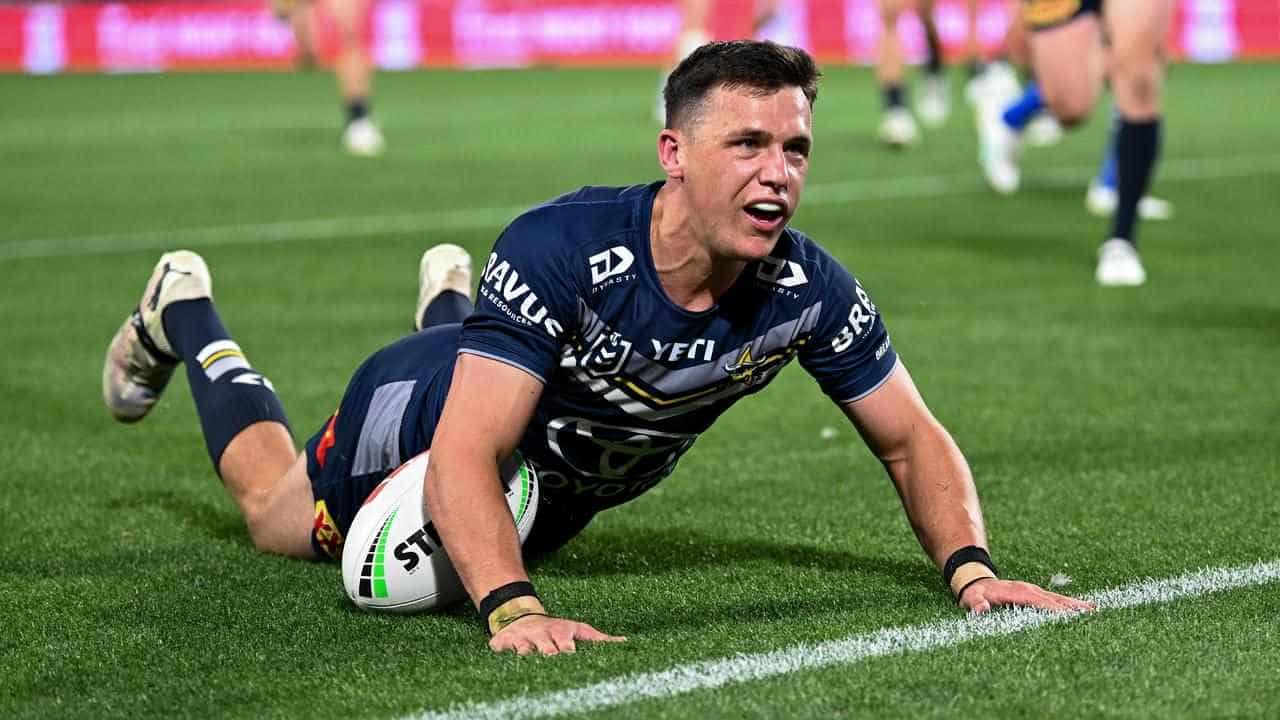 Cowboys punish Bulldogs to rope in a home NRL final