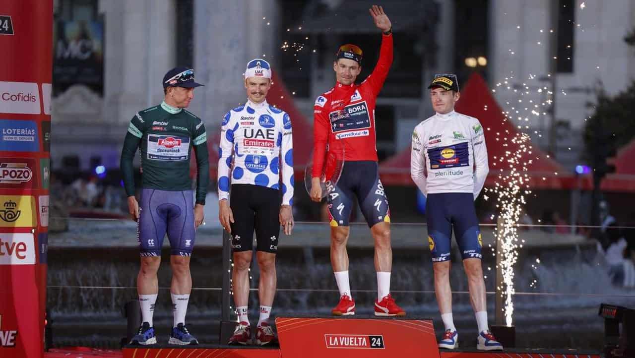 Australian cycling trio make history in Vuelta