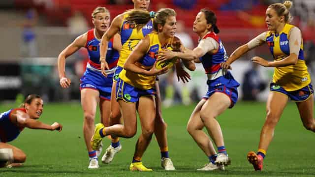 Daisy's Eagles keep struggling Bulldogs winless in AFLW