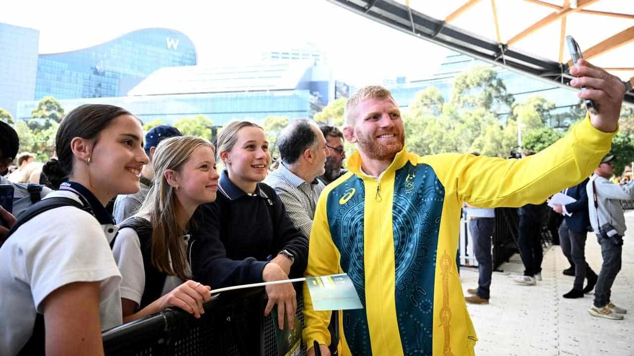 Aussie legends strike gold in triumphant homecoming