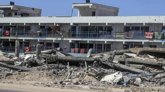 Israeli strike kills 22 in school shelter: Palestinians