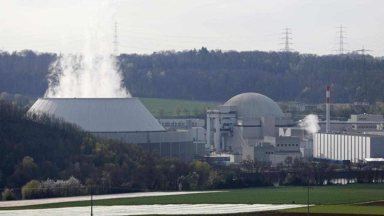 Nuclear power plan 'economic insanity', treasurer says