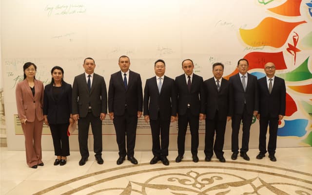 "Future World" International Youth Art Festival Successfully Held in Samarkand