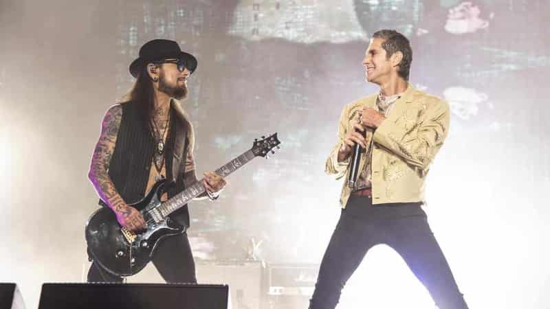 Perry Farrell seeks medical help after onstage bust-up