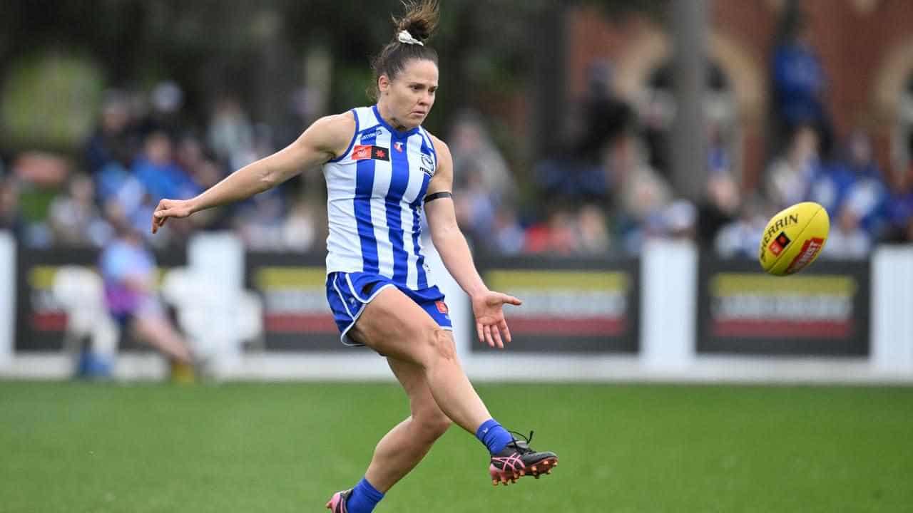 Kearney hurt as Kangaroos hold off Richmond in AFLW