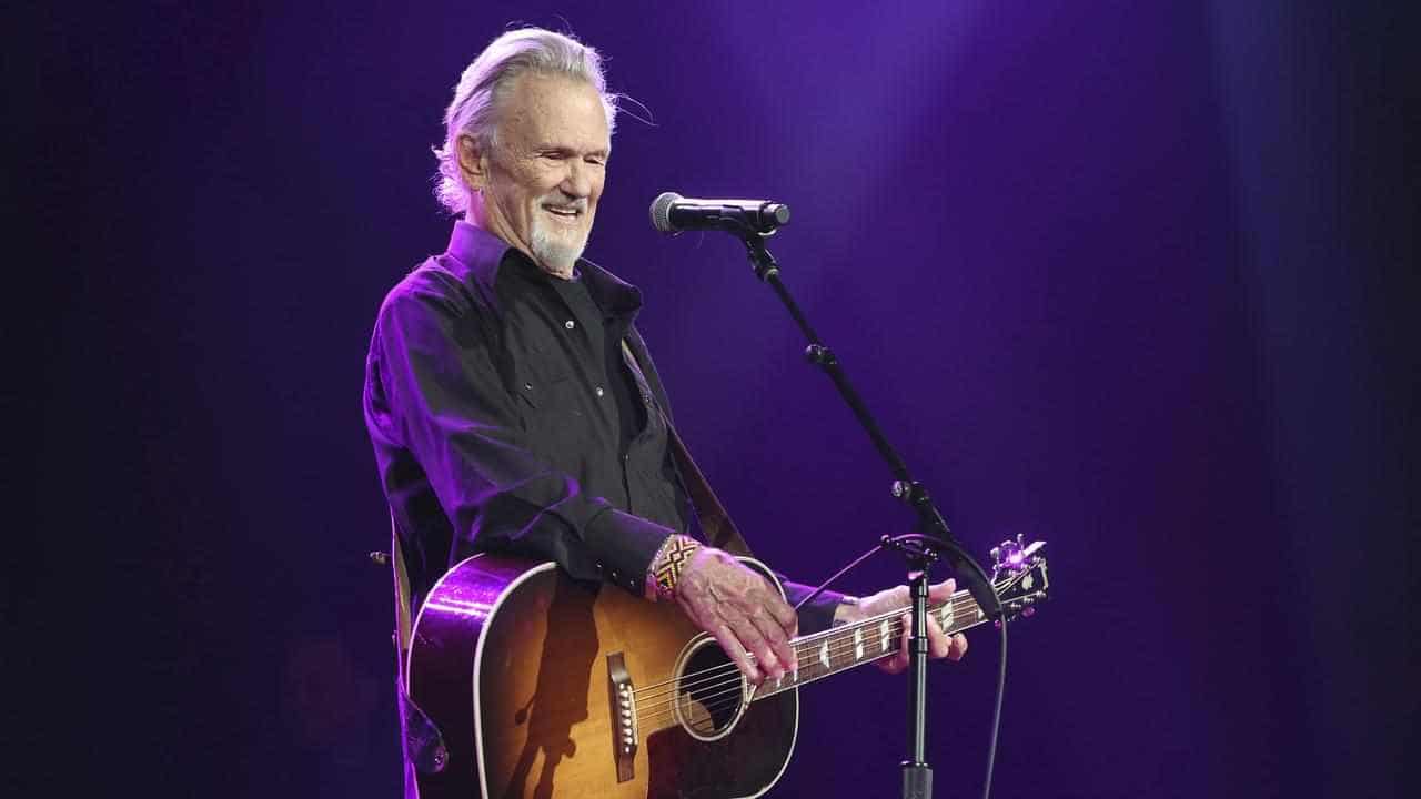 Singer-songwriter, actor Kris Kristofferson dies at 88