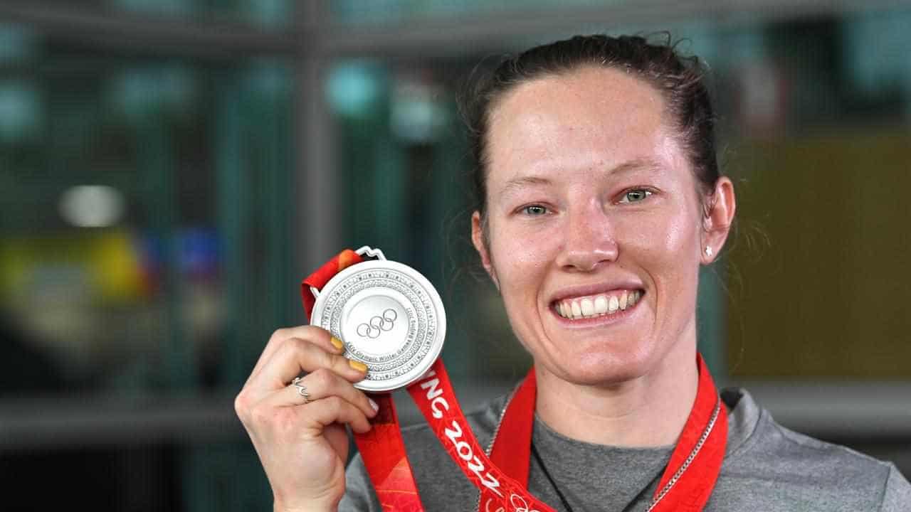 Skeleton silver medallist calls time on winter career