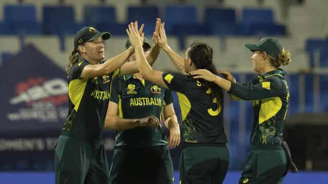 Disciplined Australia crush Kiwis to close in on semis