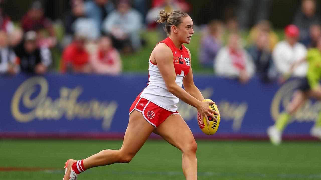 Swans lose All-Australian midfielder to hand injury