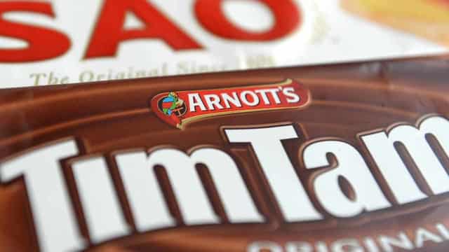 Supermarkets tight-lipped on Tim Tam price discrepancy