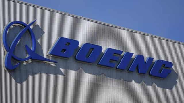 Boeing to cut 17,000 jobs and delay first 777X delivery