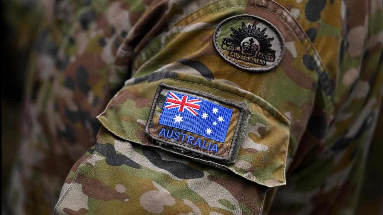 Cash bonuses for Australian troops to recruit mates