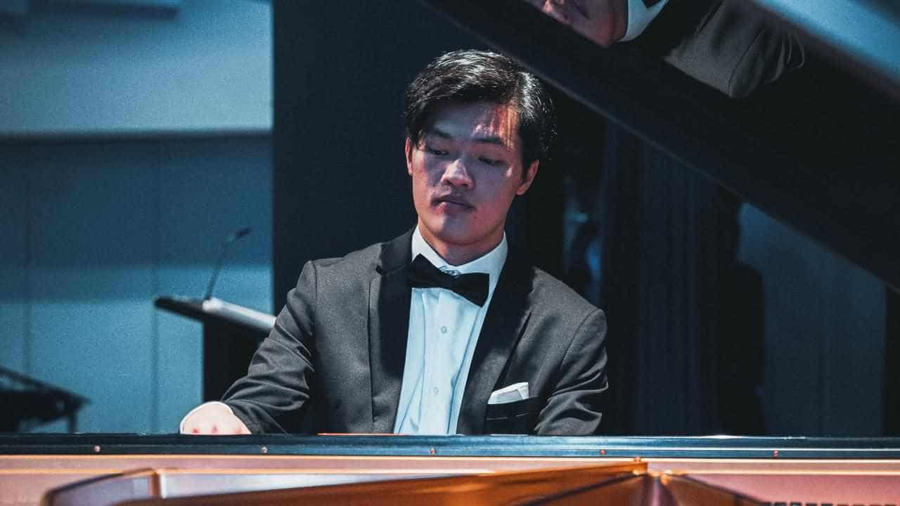 Prodigy wins piano award, but prize itself in doubt