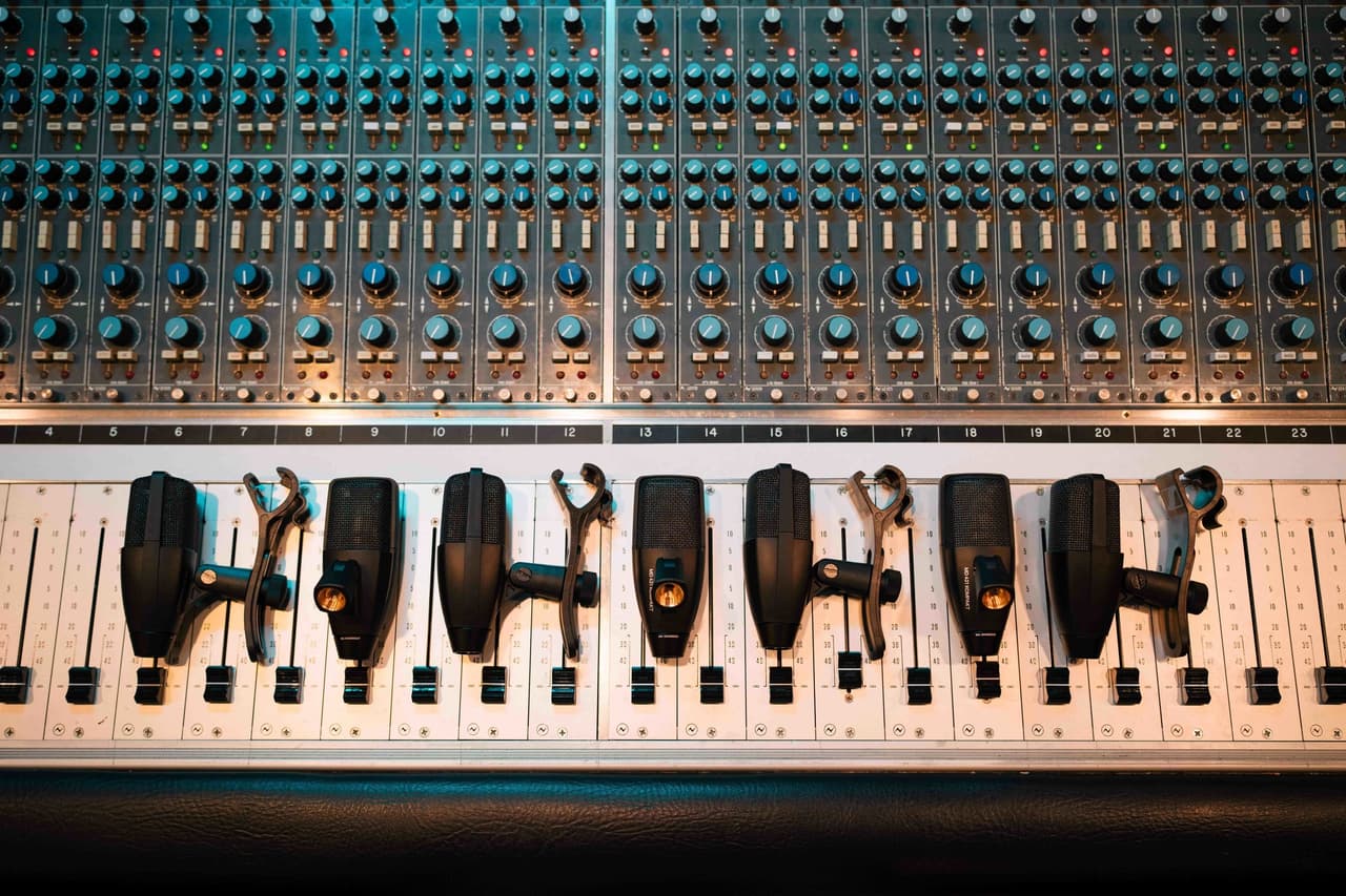 Sennheiser launches the MD 421 Kompakt - an appropriately named, compact version of legendary all-rounders, the MD 421 and MD 421-II