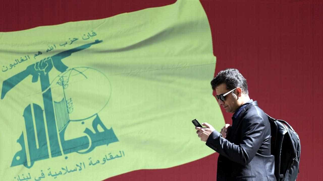 No, UN vehicles aren’t flying the flag for Hezbollah