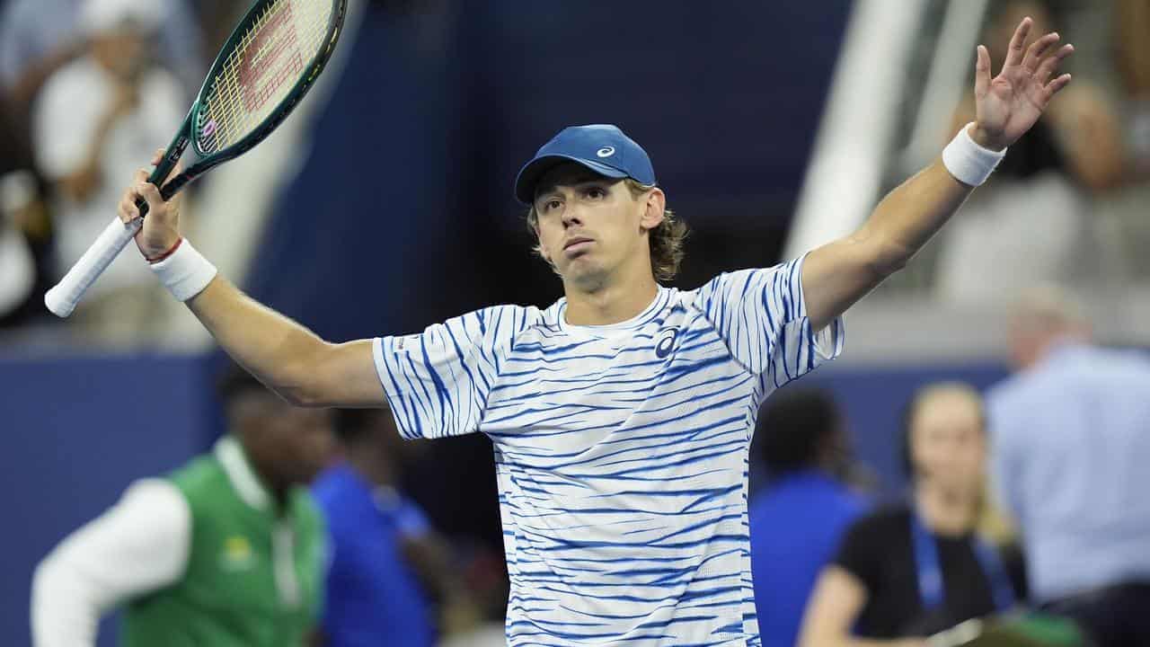 De Minaur plays his way back into form in Austria