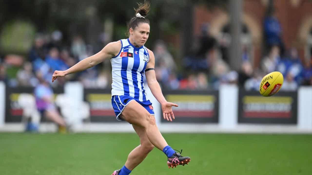 Kearney calm on the AFLW sidelines as finals loom