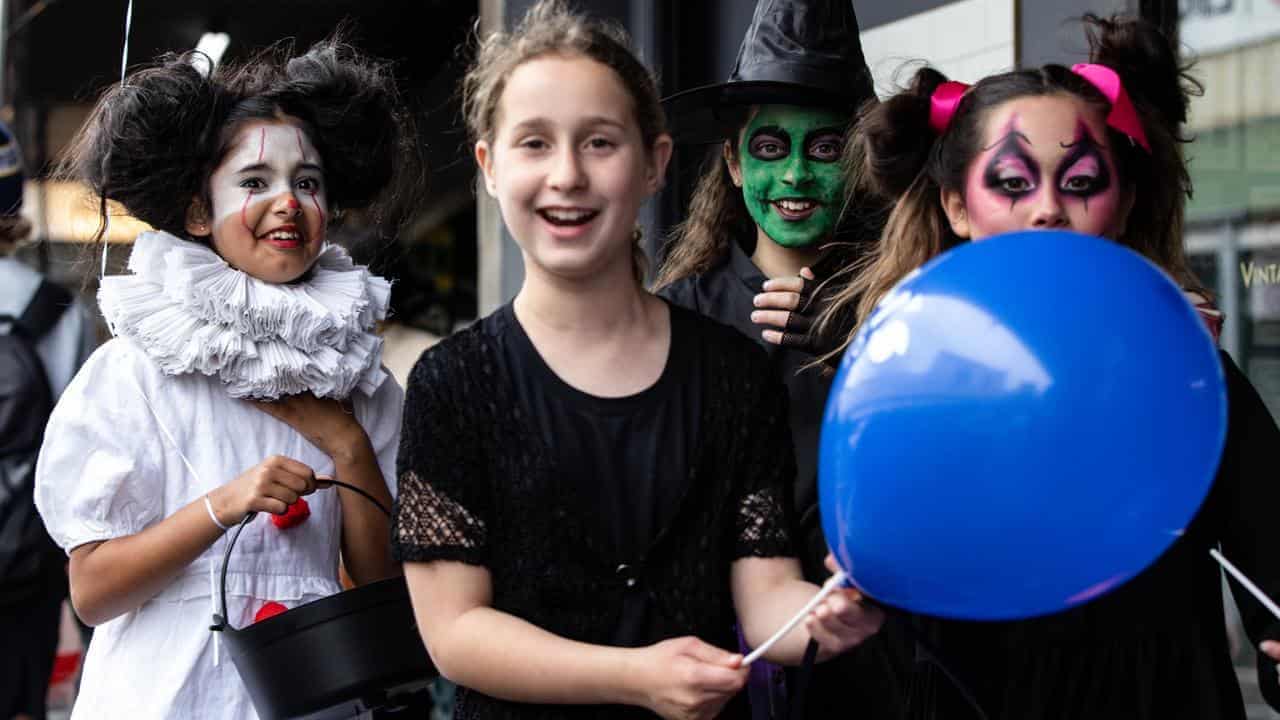 Retail eyes frightfully good Halloween spending splurge