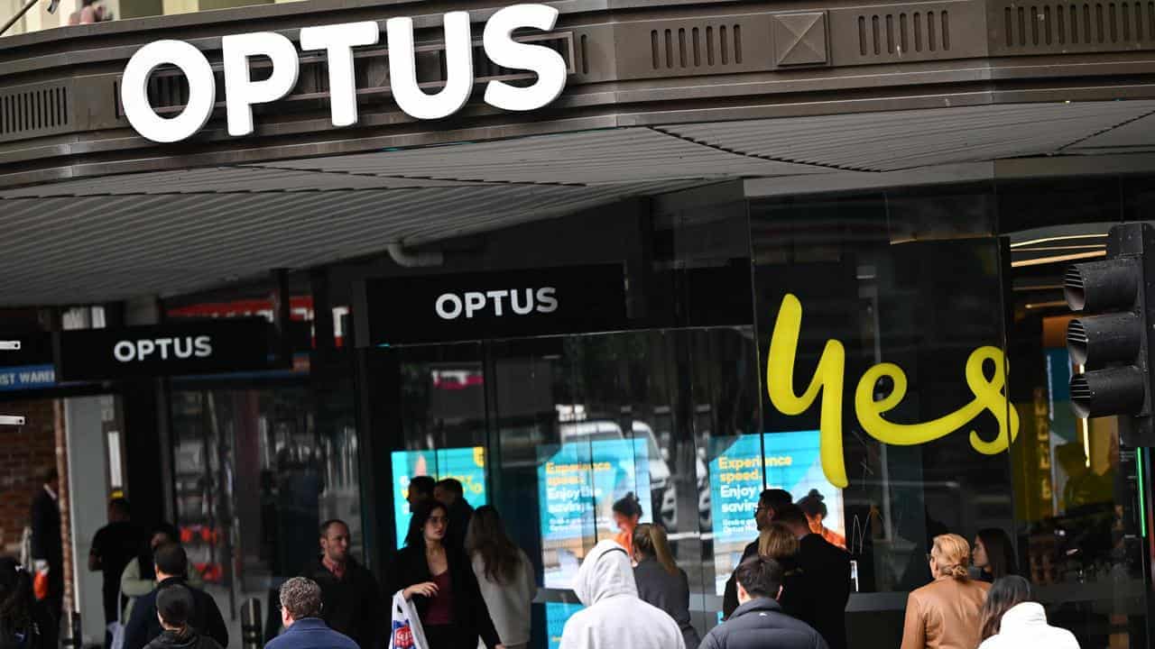 Optus regrets 'unacceptable' conduct alleged by ACCC