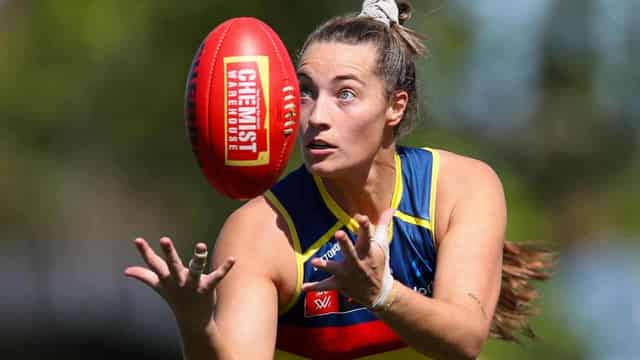 Crows clinch AFLW double-chance, end Cats' hopes