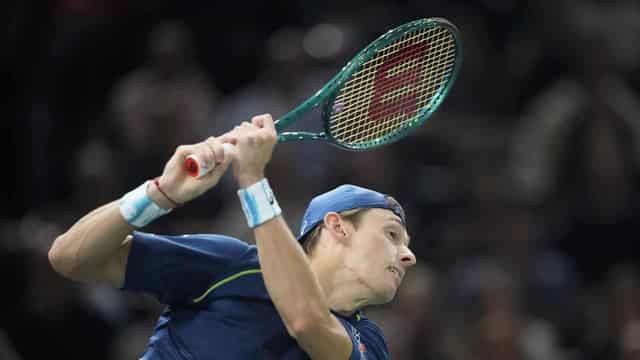 Down and out in Paris, de Minaur still dreams of Finals