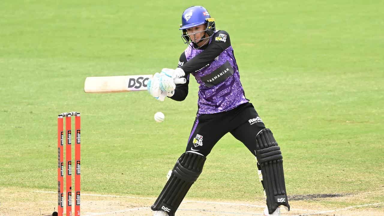 Hobart complete record-breaking chase, Gades stun Perth