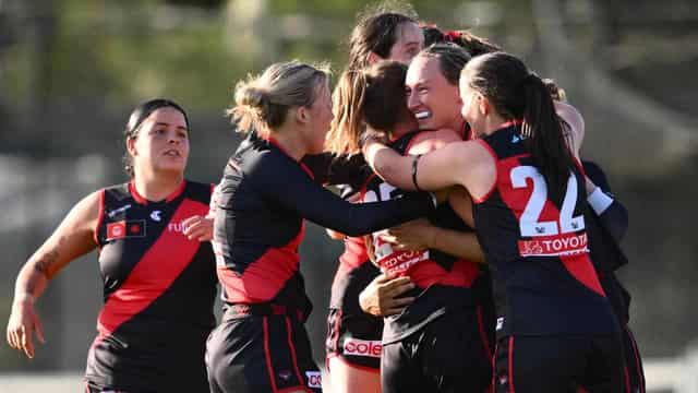 AFLW Bombers want to make their own finals history